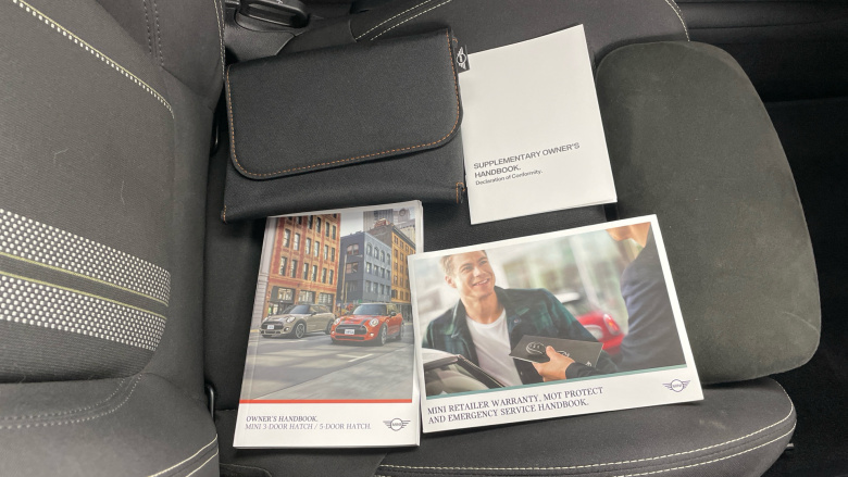 MINI Hatchback 2.0 Cooper S Sport II 3dr Auto [Comfort/Nav Pack] Petrol Hatchback